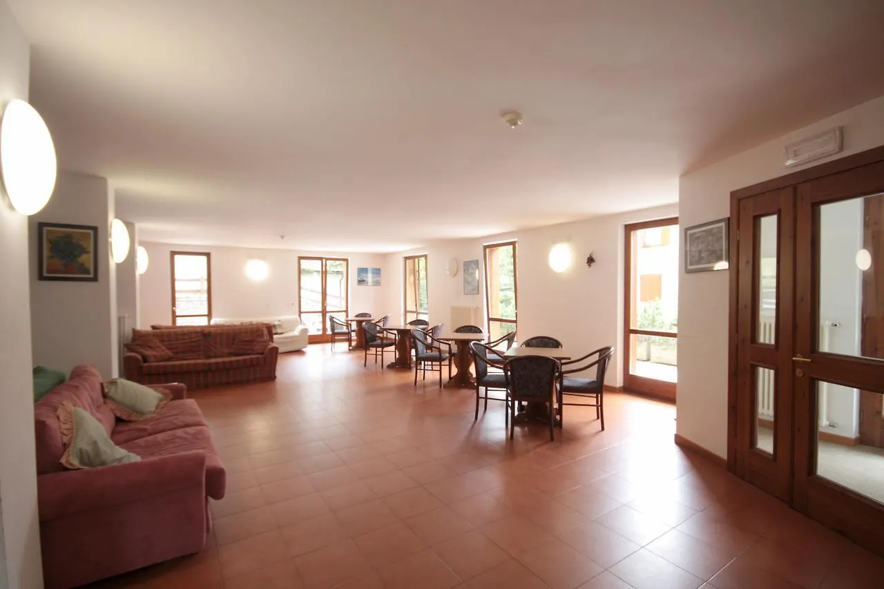 Residence Primula Madesimo 0*,